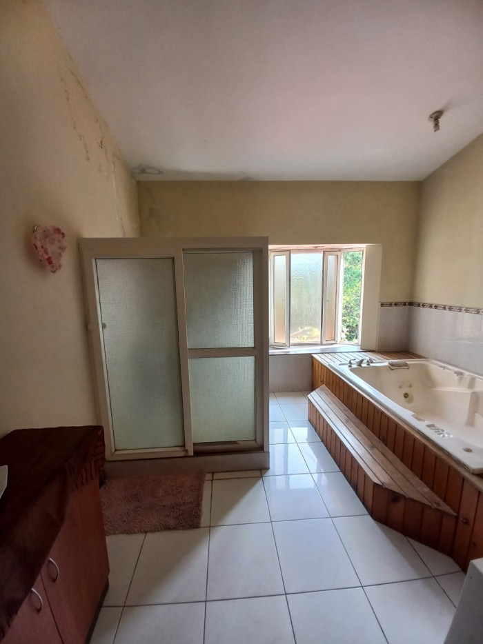 CASA PARA OFICINAS EN #RENTA SOBRE BOULEVARD LA MONTAÑA — foto 9