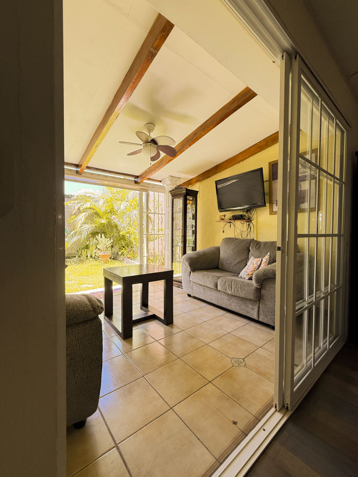 Espectacular casa en venta en Santa Tecla Buena Vista 1 - 2