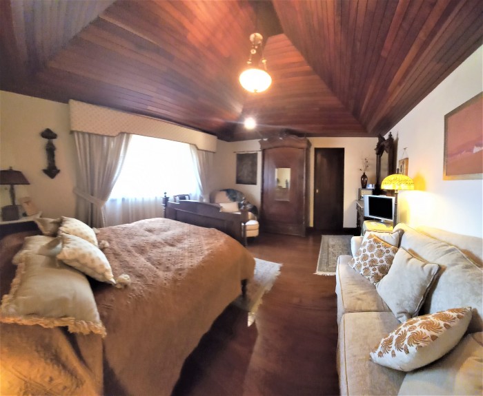 Hermosa Casa en Venta en Zona 14 Guatemala - Miniatura 17