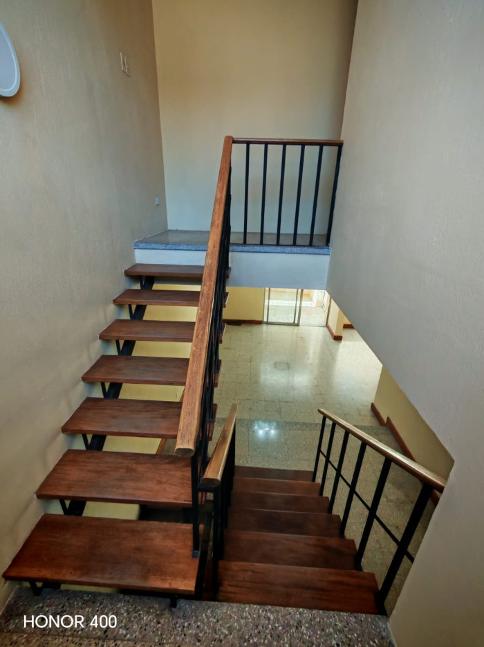 Rento Casa en Villa Fontana, Mariscal Zona 11 - Miniatura 21