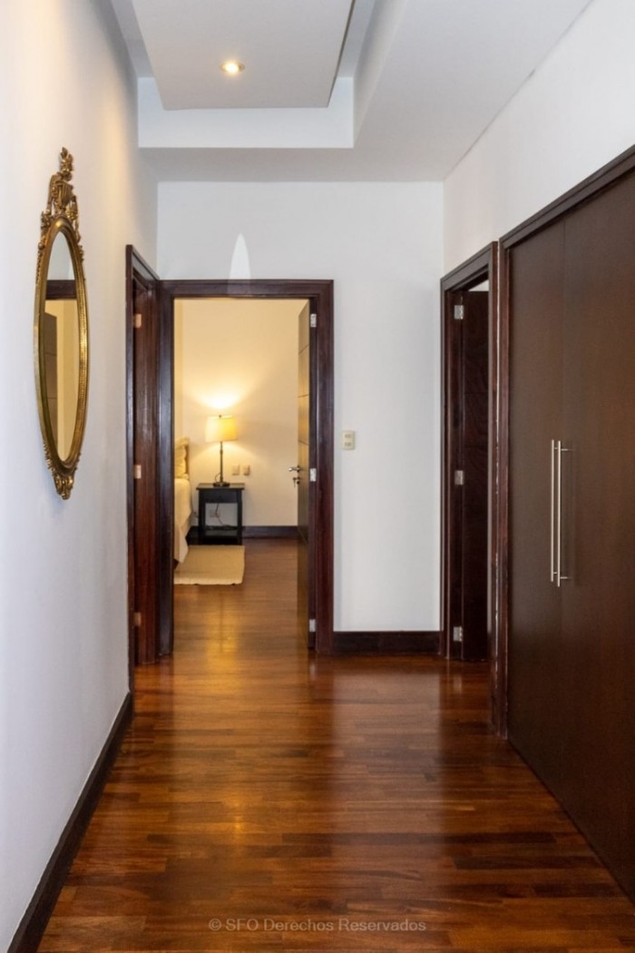 Apartamento Amueblado en Zona 14 de la Quinta Avenida - Image 2