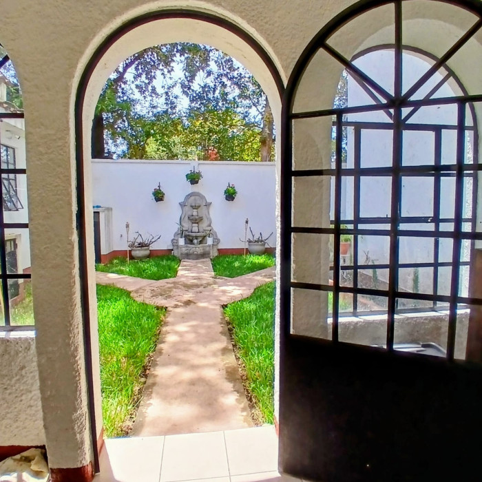 Amplia Casa en Venta en Las Hojarascas, Mixco — foto 11