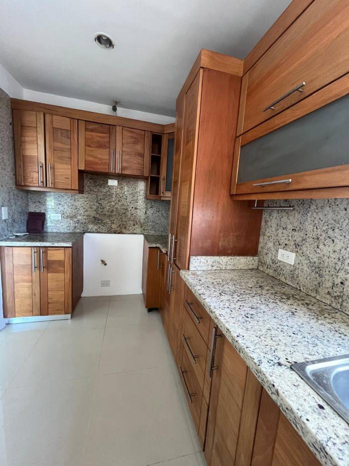 En Alquiler Apartamento de 2 Hab en Mirador Norte — foto 9