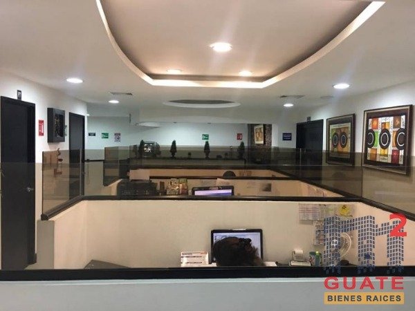 Oficina de 386 m2 de construcción en Renta, Zona 10 — foto 2