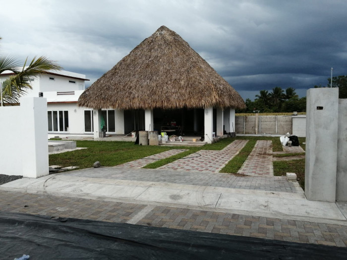 Vendo casa NUEVA en MONTERICO !!