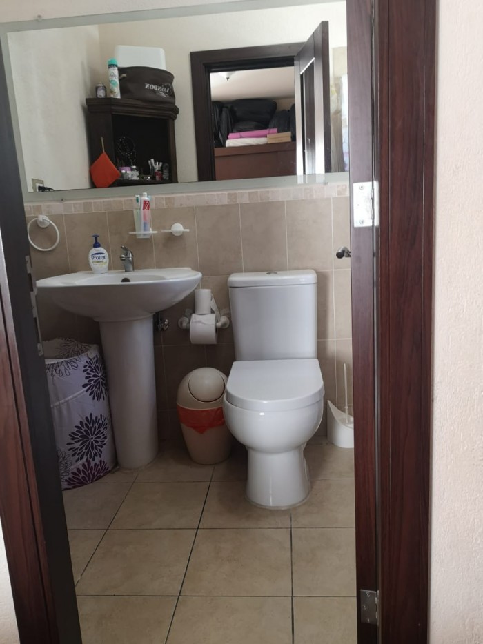 VENDO Apartamento Las Vistas, Zona 16 - Image 2
