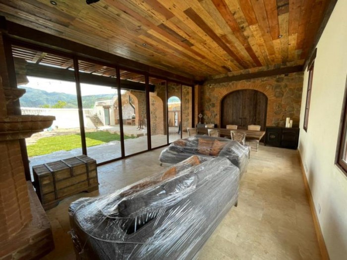 Terreno en Venta en Hacienda del Comendador - Image 4