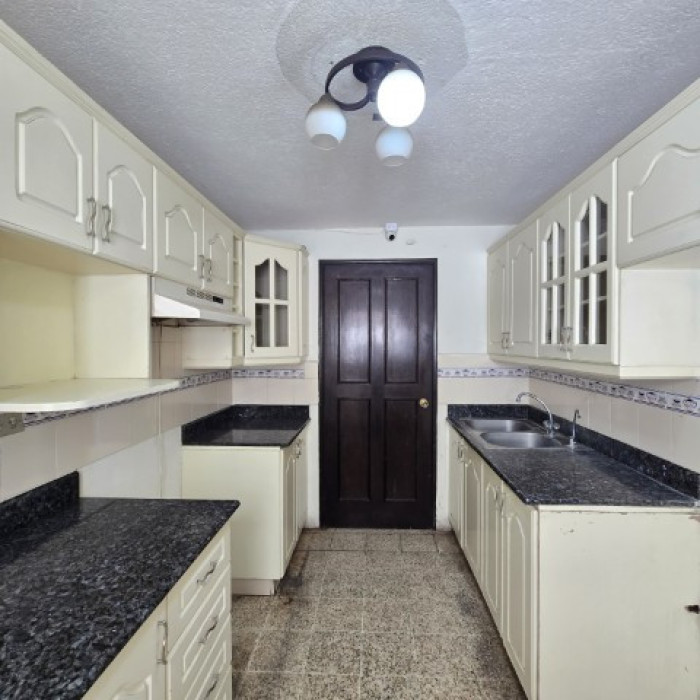 Casa en Venta Zona 12 Colonia Residencial El Bosque - Miniatura 8