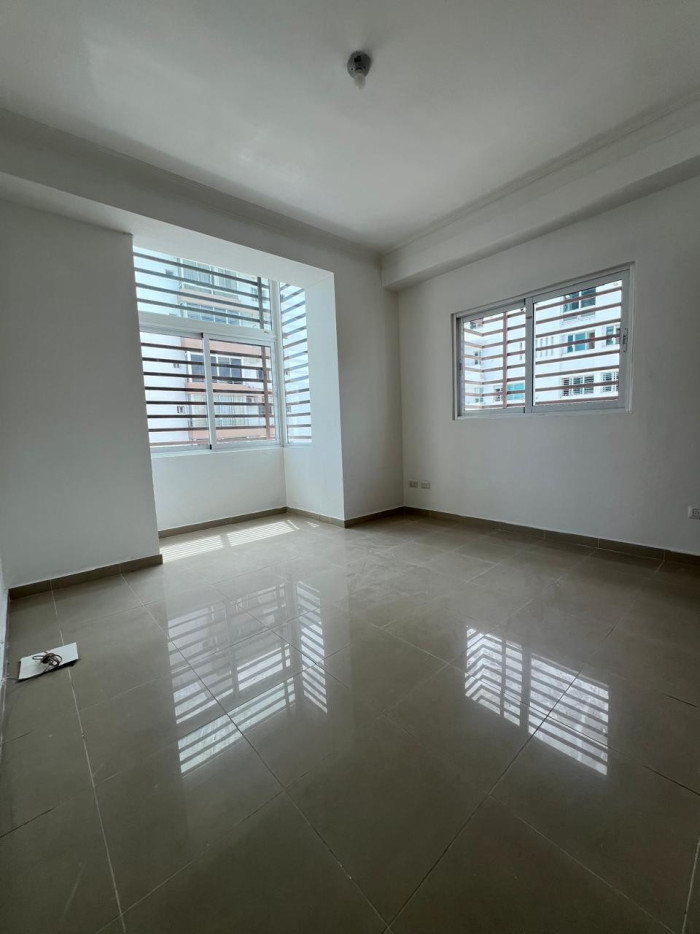 Apartamento DE 3 habitaciones en Alquiler en Evaristo