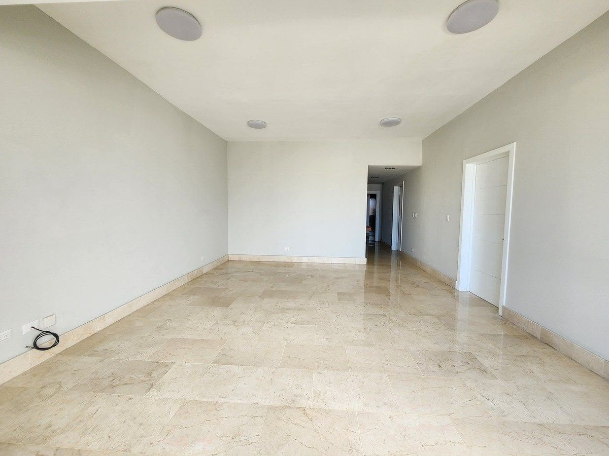 Apartamento 2 Hab con linea blanca en Alquiler en Naco