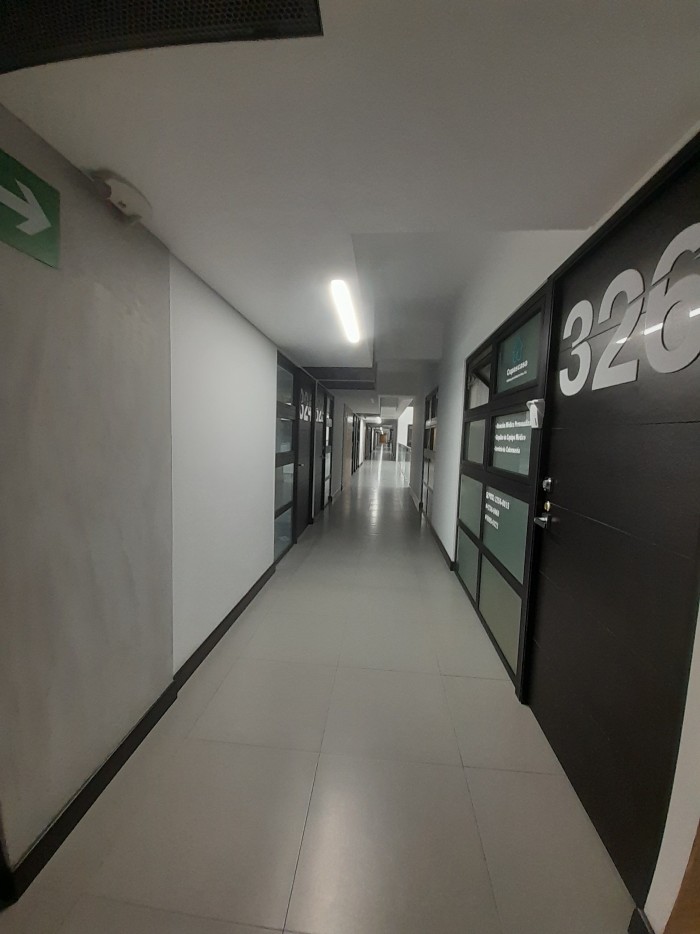 Oficina en RENTA para Clínica en zona 9 Guatemala - Image 5