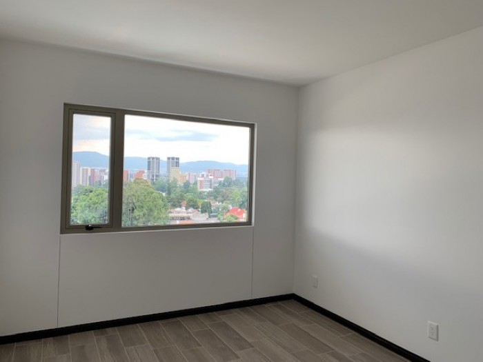 Apartamento en venta en zona 14 Plaza Segheria - Miniatura 17