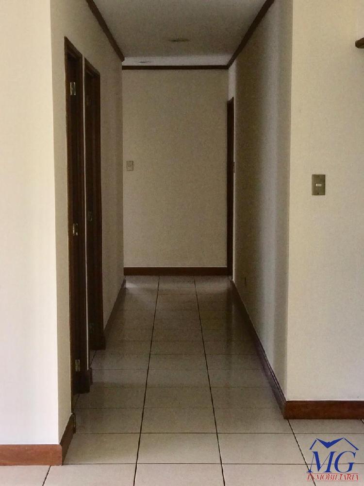 ALQUILO LINDO APARTAMENTO EN ZONA 14 — foto 2