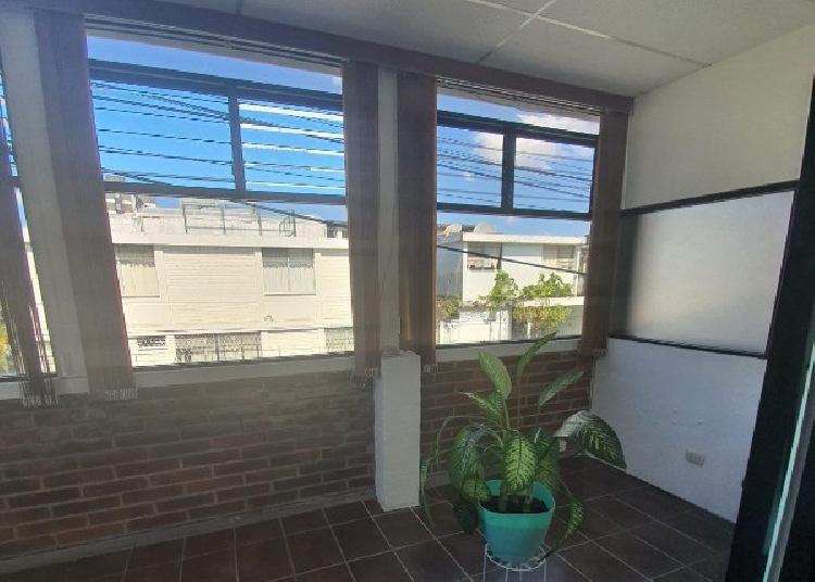 OFICINA DE 30 M² EN RENTA EN OAKLAND II, ZONA 10 — foto 4
