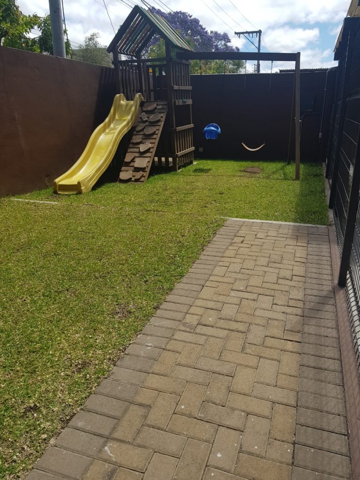 Apartamento amueblado en RENTA y VENTA, zona 11 - Miniatura 12