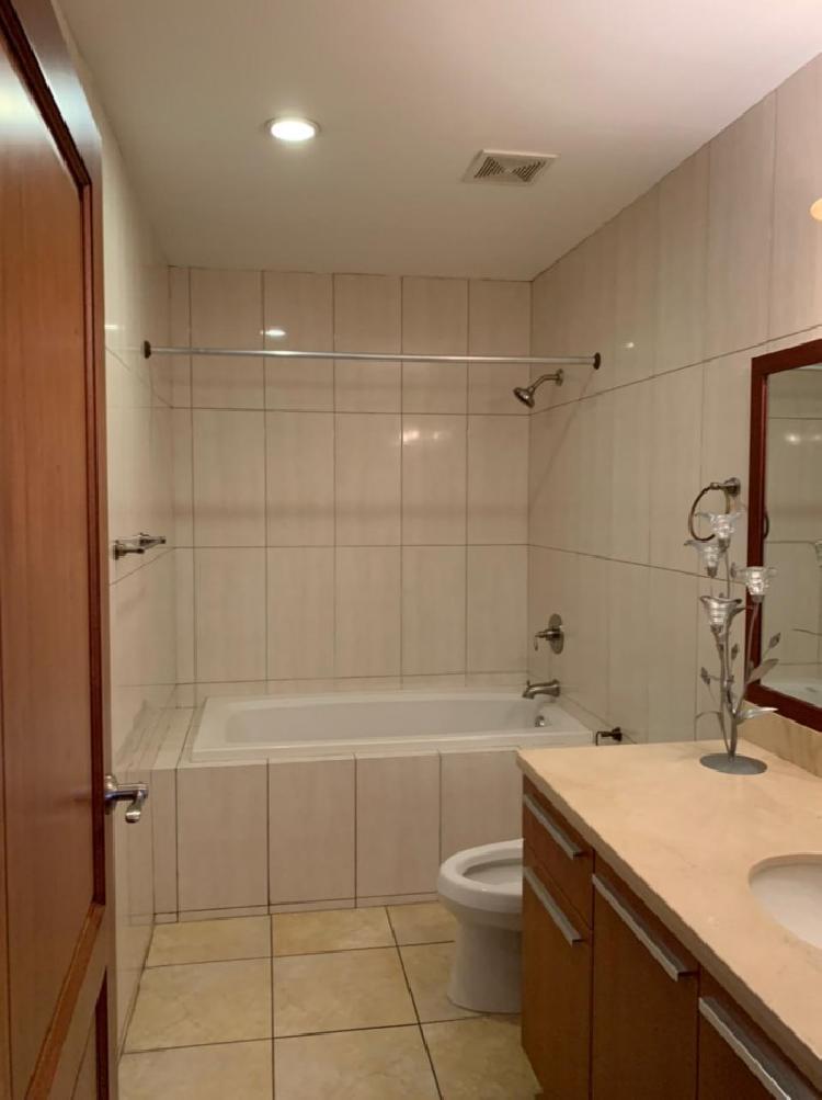 Rento lujoso apartamento en zona 14 — foto 9