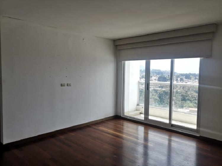 Rento amplio apartamento en zona 14 — foto 2