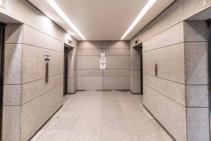 Oficinas en obra gris sobre paseo de la Reforma — foto 11