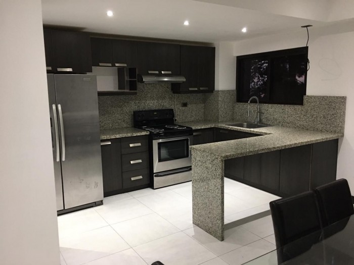 VENDO APARTAMENTO EN EDIFICIO SOLARIA ZONA 16