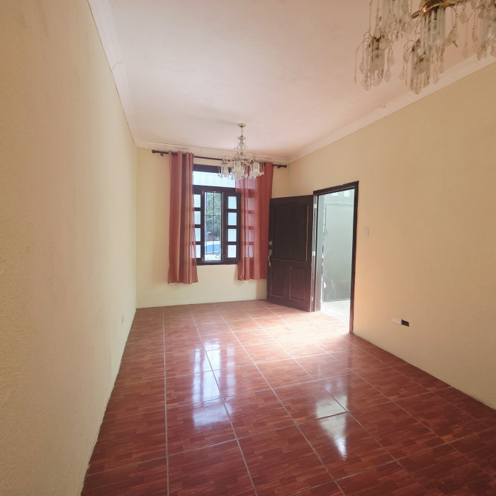 En Venta Casa en Planes de Bárcenas Villa Nueva — foto 2