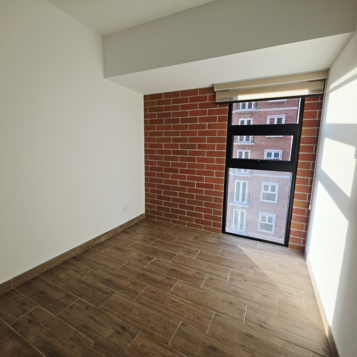 Apartamento en renta en Modra zona 4 - Image 2