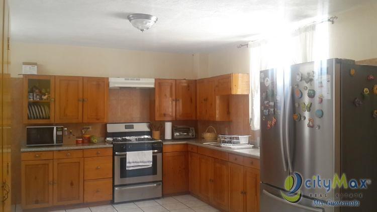 CASA EN VENTA DE UN NIVEL EN SAN LUCAS - Image 1