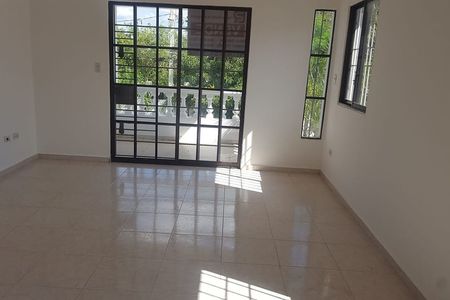 Casa de venta de dos niveles — foto 10