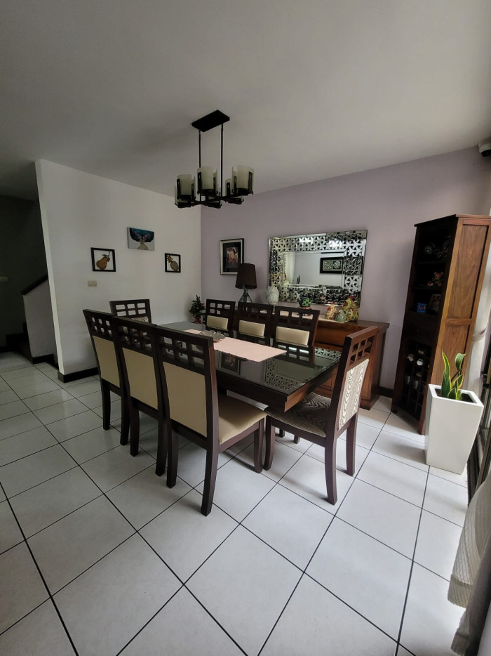 Casa en VENTA, Condominio en zona 15