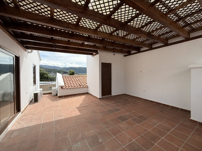 Venta de Casa  Moderna en Condominio San Miguel Dueñas - Miniatura 12