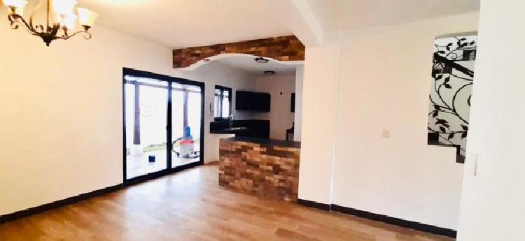 CASA EN RENTA EN VILLAS DE SANJAY — foto 2