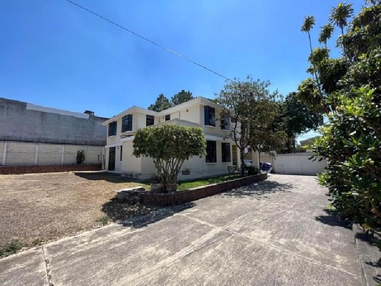 Vendo casa y terreno (juntos) en San Cristobal, z8 mixc