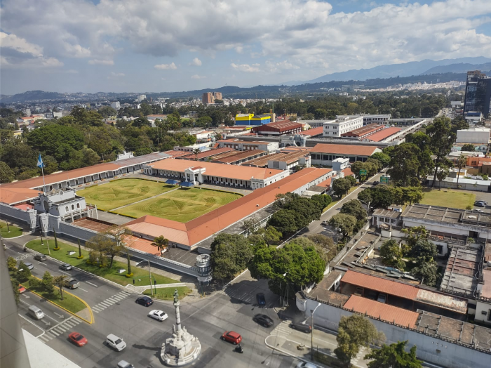 Rento apartamento en zona 9 — foto 8