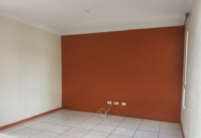 Casa en Residencial Florentina Zona 17 dos nivele - Miniatura 8