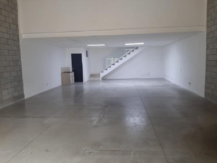 BODEGA EN RENTA EN CENTRO 5 - 5