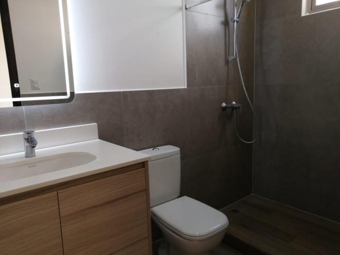 VENTA moderno apartamento en zona 14 de 1 habitación - Miniatura 9