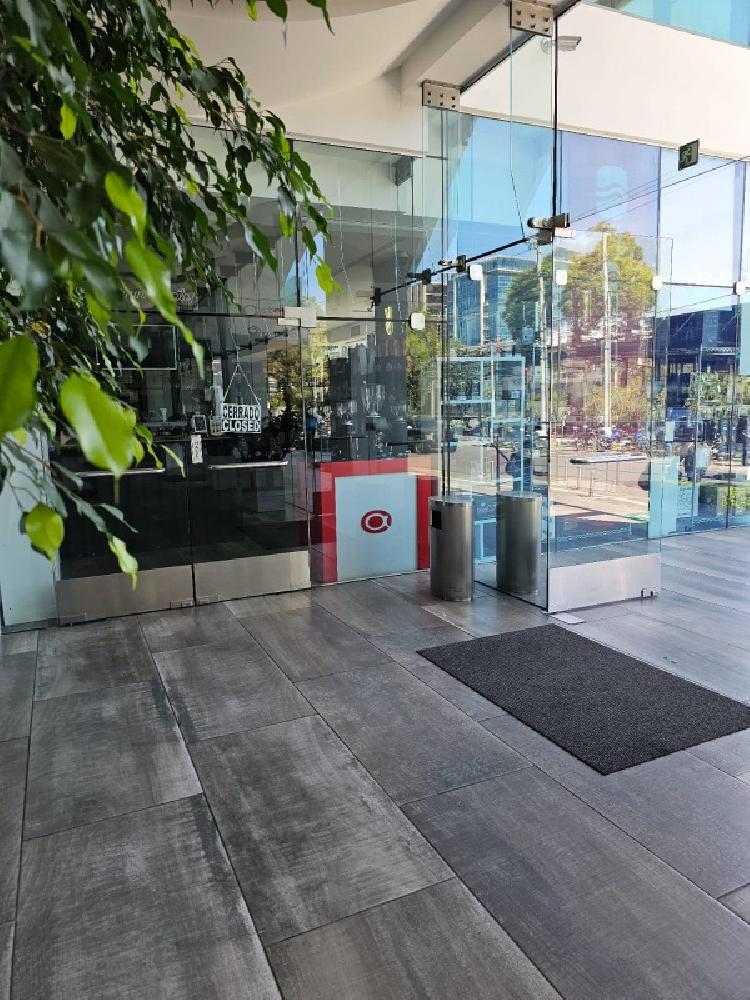 OFICINA AMUEBLADA EN RENTA – EDIFICIO PIALÉ | ZONA 10 — foto 14