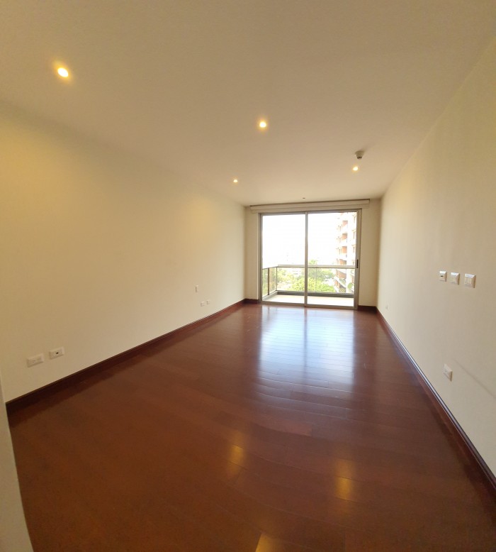 Alquilo Apartamento con 160Mts en Tiffany Zona 14 - Miniatura 11