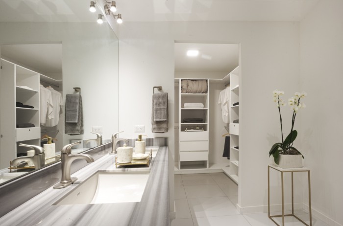 Apartamento en renta con jardín en la zona 10 - Miniatura 8