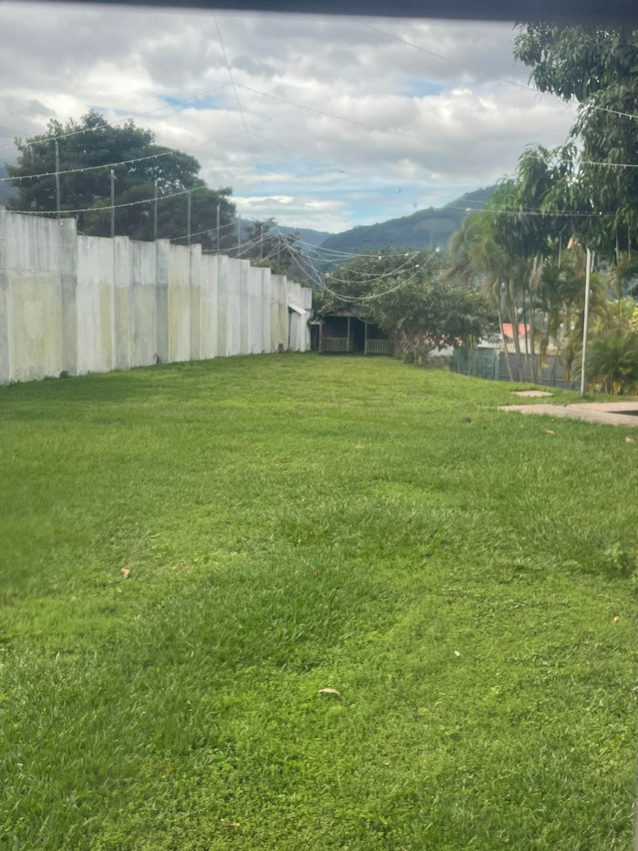 Casa en venta carretera al Mayan Golf Club Villa Nueva - Miniatura 15