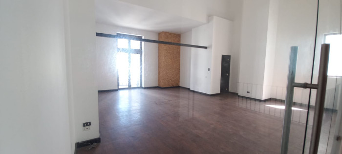 OFICINA EN #RENTA ZONA 16 - Image 2