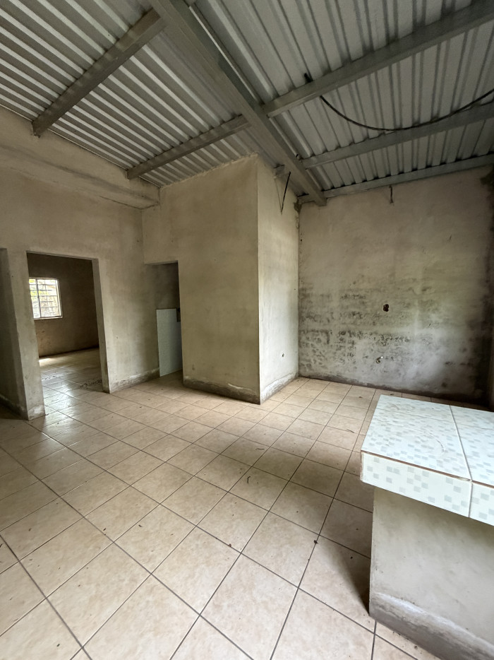 Casa de esquina en venta San Juan Opico - 4