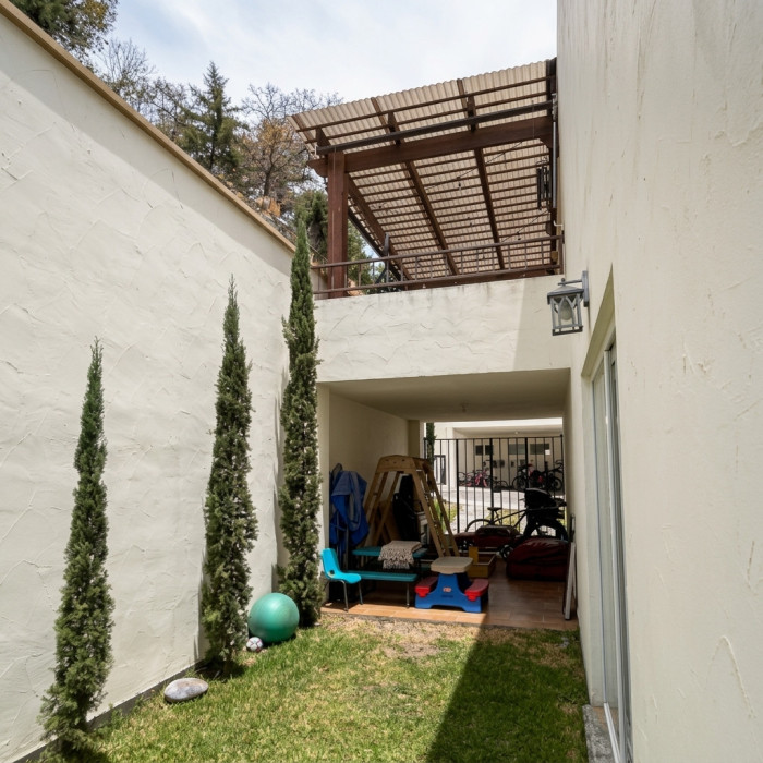 Casa en Renta Las Luces del Encinal Zona 7 de Mixco