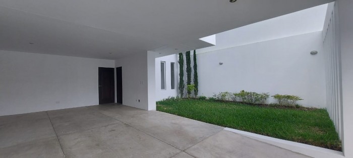 Casa en Condominio en Venta cercana a zona 15 Guatemala - Image 4