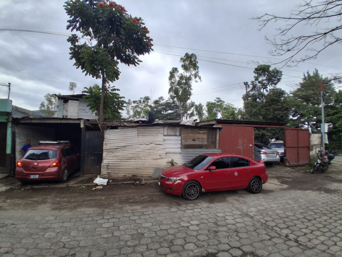 Terreno en Venta en esquina villa canales - Miniatura 4
