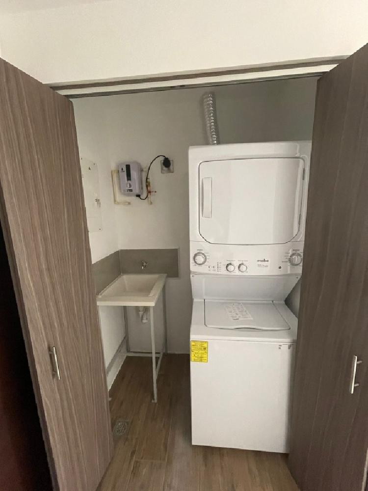 Apartamento en renta en zona 10 / Casalini Diagonal 6