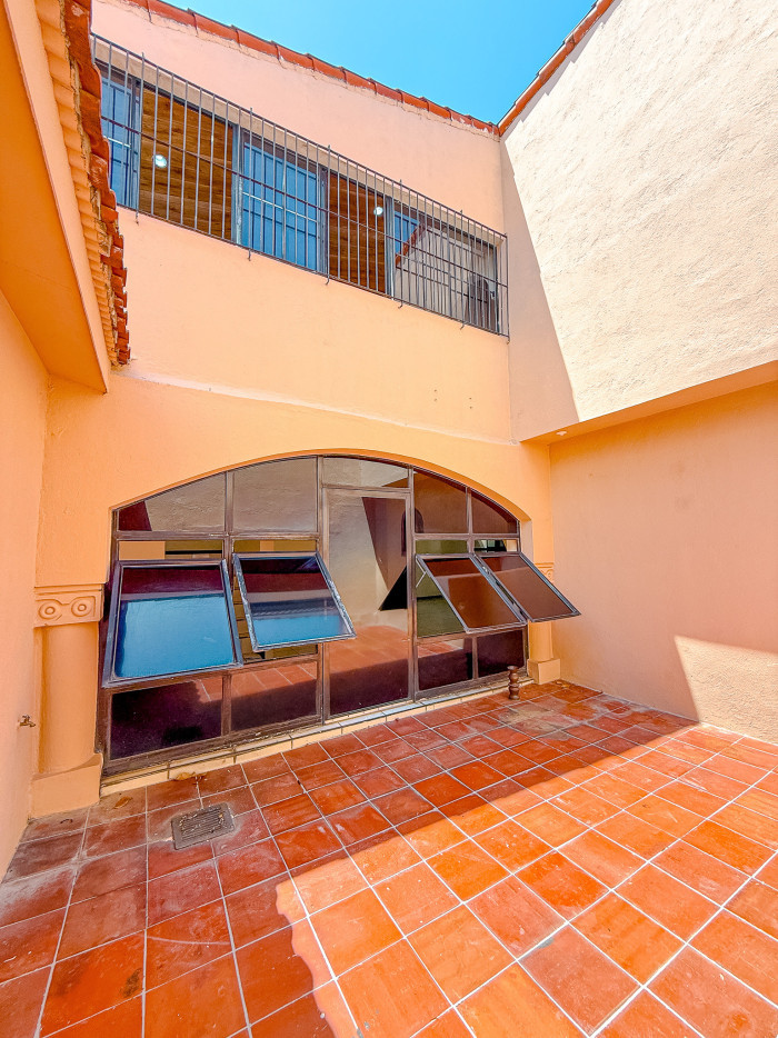 Casa con potencial comercial en Antiguo Cuscatlán - 11