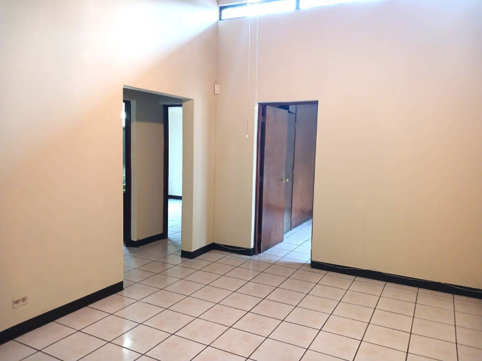 Casa en Venta en Zona 11 - 15