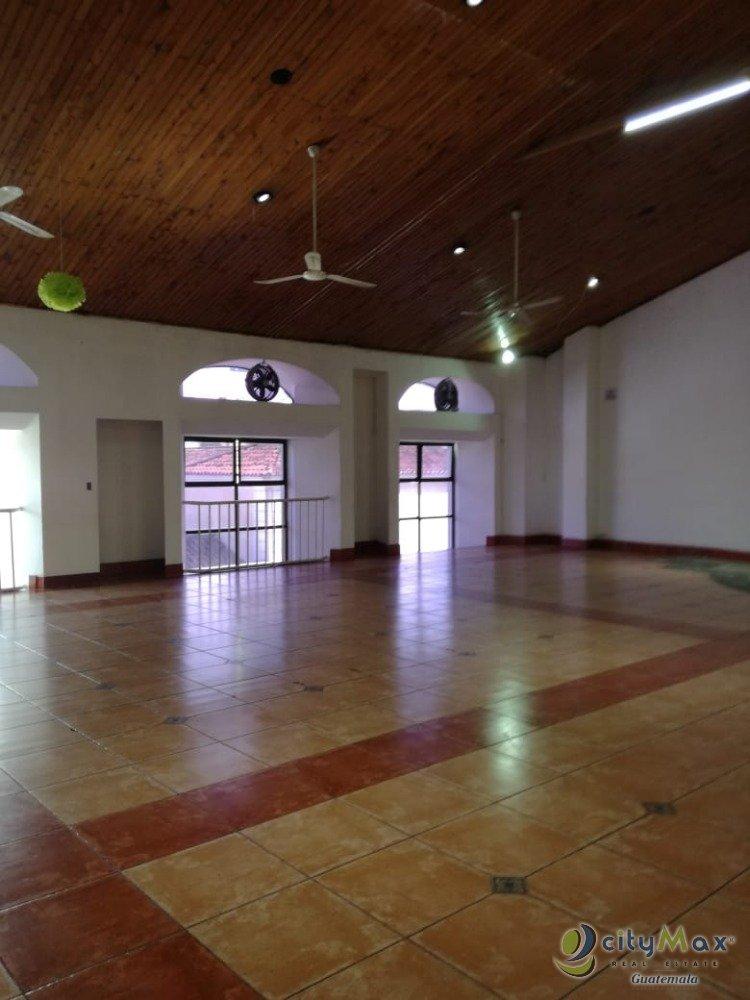 En Renta amplio local comercial en zona 1
