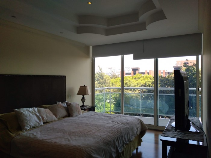 Apartamento en Venta y Renta Exclusivo Sector Zona 14 - Miniatura 12