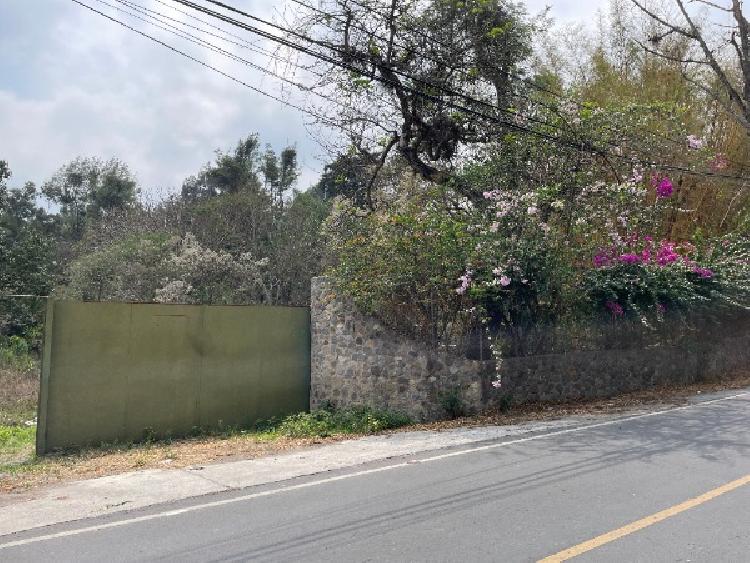 Terreno con potencial para Hotel o Desarrollo - 1